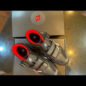 Peloton cycling shoes with cleats, size 40